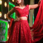 Subhashree Ganguly Instagram – Nothing can dim the light that shines from within ✨❤️
.
.
.
.
.
.
Outfit @kalighataindia 
Accessories @divinuscreations 
Stylist duo @sizaa92 @thankgod_itsfashion 
Assisted by @isuvosri13 
Mua @makeupartist.sourab 
Hair @sarmistha1992 
📸 @othoba.neba 
.
.
#instagood #instagram #instafashion #fashionista #red  #vibes #love #peace #explore