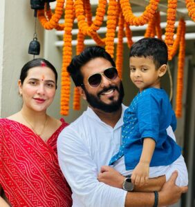 Subhashree Ganguly Instagram - Subho Jonmashthomi 🙏🏻