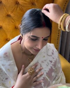 Subhashree Ganguly Instagram - Too much pampering!!
#9monthspregnant #shaad #babyshower 
Thank you @iamshristipandey @bananipandey for always making me feel special ❤️🥰