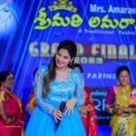 Subhashree Rayaguru Instagram - What a beautiful day with all the lovely people at Vijayawada!❤️✨ Thank you for inviting me as the celebrity guest @srimathi_amaravathi . The energy, the performances & hardwork of these beautiful srimathiss was just spectacular.🥳👏 Hope you have many more seasons coming up & you keep encouraging & empowering women of Telugu states even more. Truly proud & grateful of all you ladies❤️❤️❤️ Wearing @sreha_designer_studio #srimathiamravathi #subbu #subhashree #biggboss #biggboss7 #biggboss7telugu #womenempowerment #pallaviprashanth #sivaji #princeyawar #spy #spys Vijayawada, India