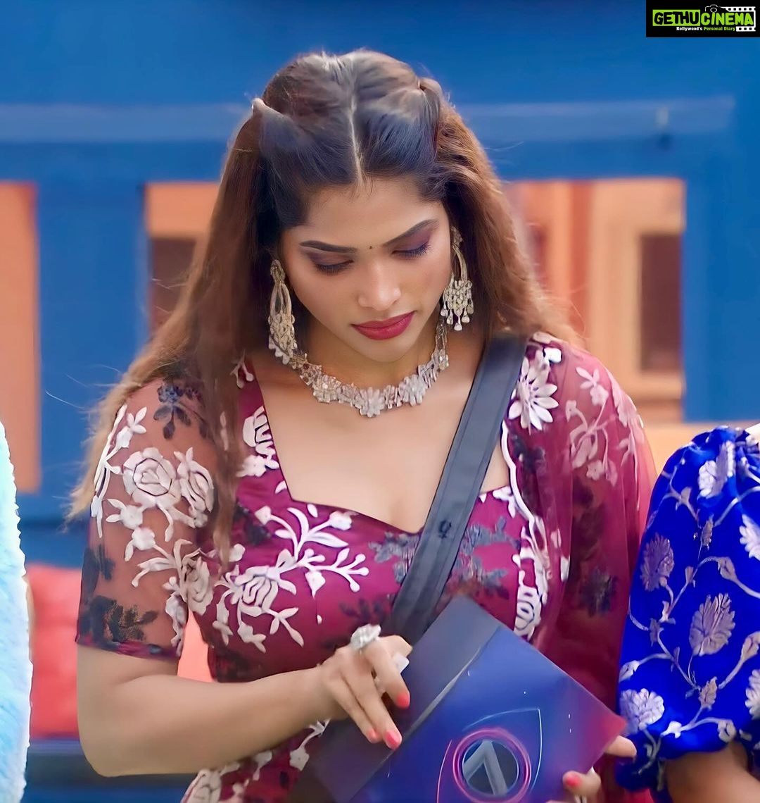 Subhashree Rayaguru Instagram - I can't thank you enough for your incredible support and for casting your vote. Your belief in me means everything! 🙏❤️ Costume by :@sravanthisuresh_boutique Jewellery by : @fashioncurvee #biggboss #biggboss7telugu #starmaa #maa #subhasree #teamsubbu #subbubigboss #BiggBoss #BiggBossTelugu #BiggBoss7Telugu #BiggBossSeason7 #BiggBoss7TeluguUpdates #DisneyplusHotstar #Hotstar #Starmaa #Trending #TrendingReels #Explore #Viral #ViralReels #instagram