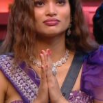 Subhashree Rayaguru Instagram - If innocence had a face, it would be adorned with a golden heart shining brightly #subbu 💛 Costume by : @mithra.couture Jewellery by : @aditi_collection #biggboss #biggboss7telugu #starmaa #maa #subhasree #teamsubbu #subbubigboss #BiggBoss #BiggBossTelugu #BiggBoss7Telugu #BiggBossSeason7 #BiggBoss7TeluguUpdates #DisneyplusHotstar #Hotstar #Starmaa #Trending #TrendingReels #Explore #Viral #ViralReels #instagram