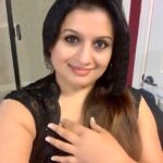 Suchitra Murali Instagram - Do I need selfieeee control..?🤔