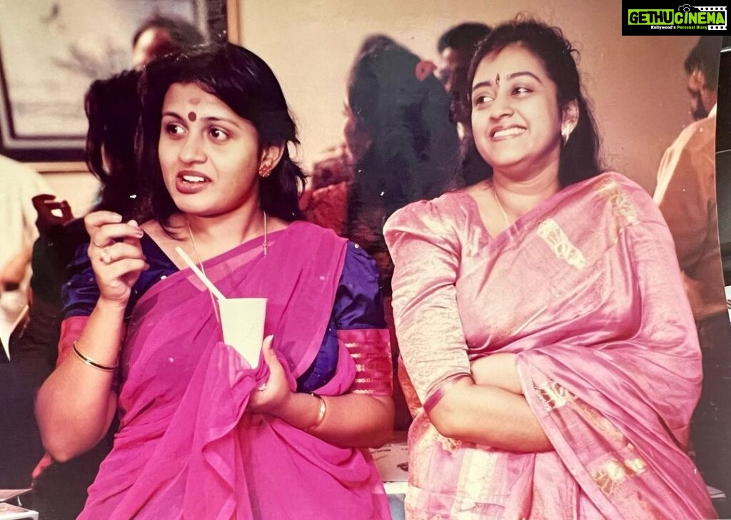 Suchitra Murali Instagram - In Muscat when we went for a Gulf show in1993..it was her birthday..!