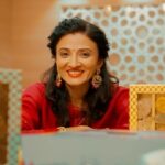 Suhasi Dhami Instagram - Celebrating 25th anniversary with @purohit.sweets , savour the joy of diwali with delightful sugar - free treats #dryfruitssweets #sugarfreesweets