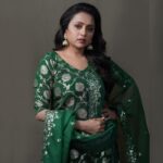 Suma Kanakala Instagram - Focus on yourselves 💚 Makeup, Nails & Styling @emraanartistry Collaboration with Outfit @maramsclothing_official Jewellery @aditi_collection Hair @koduruamarnath Photography @valmikiramuphotography #sumakanakala #suma #anchorsuma #anchorsumakanakala #wisdomwednesday