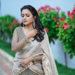 Suma Kanakala Instagram - Rest and Rewind 🤍 Styled by @officialanahita Style team @pranathivarma.k Collaboration with Outfit: @archithanarayanamofficial Jewellery: @AdornablesbySonaliMehra Makeup & hair @emraanartistry Photography @csk_cliks #sumakanakala #suma #anchorsuma #sumaadda #anchorsumakanakala