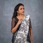 Suma Kanakala Instagram - Confidence is the best accessory anyone can wear 💪💃 Styled by @officialanahita Style team @pranathivarma.k Collaboration with Outfit @archithanarayanamofficial Makeup, Hair & Nails @emraanartistry Photography @swipeupproductions #suma #sumakanakala #anchorsuma #anchorsumakanakala #confidentinyourskin #ownit #confidenceiskey