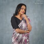 Suma Kanakala Instagram - Letting the camera do the talking 📸 Styled by @officialanahita Style Team @pranathivarma.k Collaboration with Outfit @bytarunisrigiri Jewellery @adornablesbysonalimehra Makeup, hair & nails @emraanartistry Photography @swipeupproductions #sumakanakala #suma #anchorsuma #anchorsumakanakala #sumaadda #throwbacktuesday