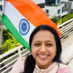 Suma Kanakala Instagram - Let’s keep the memories of all the people who sacrificed their lives for our country alive and live to the true meaning of what they fought for . A very happy Independence Day 🙏🏻🙏🏻🙏🏻