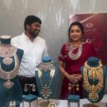 Suma Kanakala Instagram - @vegasri_goldanddiamonds 2nd Anniversary special LIVE Vegasri Gold And Diamonds opposite Peddammatalli Temple #vegasrigoldanddiamonds #vegasri #sumakanakala