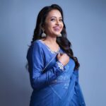 Suma Kanakala Instagram - Embrace the journey, and you will reach your destination 💙 Styled by @officialanahita Style Team @pranathivarma.k Collaboration with Outfit @designerkavitaagarwal Jewellery @adornablesbysonalimehra Makeup @madhu_derangula Hair @chinnisrinu_stylist Photography @valmikiramuphotography #sumakanakala #anchorsuma #anchorsumakanakala #sumaadda #wednesday #wednesdaywisdom