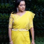 Suma Kanakala Instagram - 💛 Styled by @officialanahita Collaboration with @swaradesignerboutique Makeup, Hair & Nails @emraanartistry Photography @valmikiramuphotography #suma #sumakanakala #anchorsuma #saturday #anchorsumakanakala