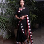Suma Kanakala Instagram – 🖤

Styled by @officialanahita 

Saree by @cyynosurepune 

Hair by @malla_reddy_hairstylist 

#sumakanakala #suma #anchorsuma #anchorsumakanakala #bro #flashback