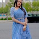 Suma Kanakala Instagram – Styled by @officialanahita
Collaboration with
Outfit @feathersbtq
Jewellery @adornablesbysonalimehra
Makeup @sandhya_nandipati
Hair @brinda.nandipati
Photography @rudraw_picturesque
#sumakanakala #anchorsuma #anchorsumakanakala #suma #USA #throwback #throwbackthursday