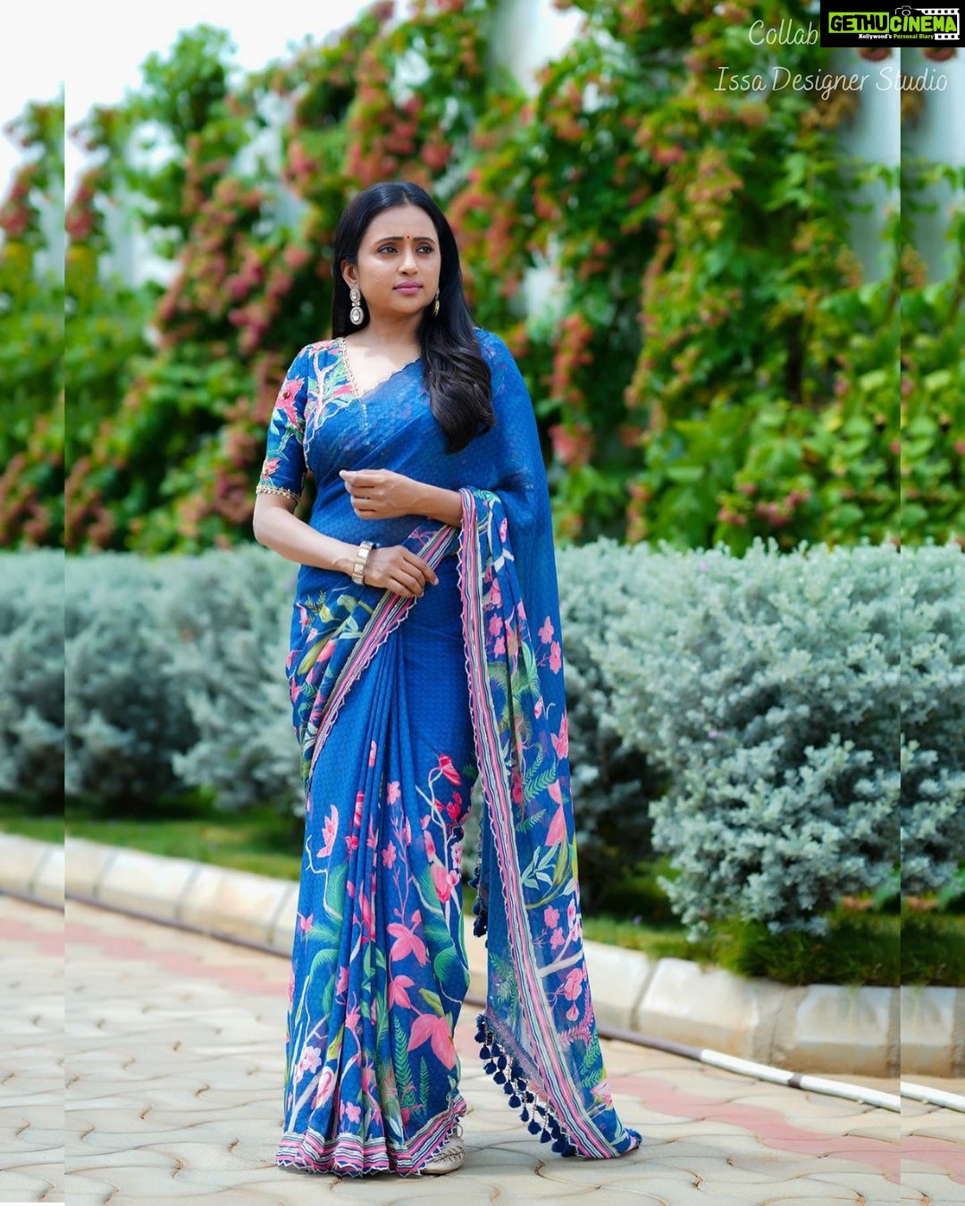 Suma Kanakala Instagram - π Styled by @officialanahita Collaboration with Outfit @issadesignerstudio Makeup @madhu_derangula Hair @malla_reddy_hairstylist Photography @valmikiramuphotography #sumakanakala #suma #anchorsumakanakala #anchorsuma #sumaadda