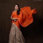 Suma Kanakala Instagram - 🧡 Styled by @shravyavarma Assisted by @ushacherukuri_ Collaboration with Outfit @swanky_threads Jewellery @thetrinkaholic Makeup @madhu_derangula Hair @koduruamarnath Photography @_anupphotography Edit @srikanth_44 #sumakanakala #suma #anchorsuma #anchorsumakanakala #sumaadda #saturday
