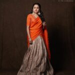 Suma Kanakala Instagram - 🧡 Styled by @shravyavarma Assisted by @ushacherukuri_ Collaboration with Outfit @swanky_threads Jewellery @thetrinkaholic Makeup @madhu_derangula Hair @koduruamarnath Photography @_anupphotography Edit @srikanth_44 #sumakanakala #suma #anchorsuma #anchorsumakanakala #sumaadda #saturday