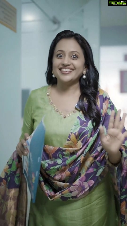Suma Kanakala Instagram - #Ad - Being an anchor, my health is very important for me to be active and energetic at all times. Join me on my journey to find out everything that there is to know about one’s health with Apollo ProHealth. Apollo ProHealth is an individualised health plan crafted by the world’s best doctors and AI technology that give you your health scores and design a unique health plan for you and also has follow ups from health mentors who help you become the healthiest version of yourself. Click on the link in bio to book your appointment today #BeProHealth