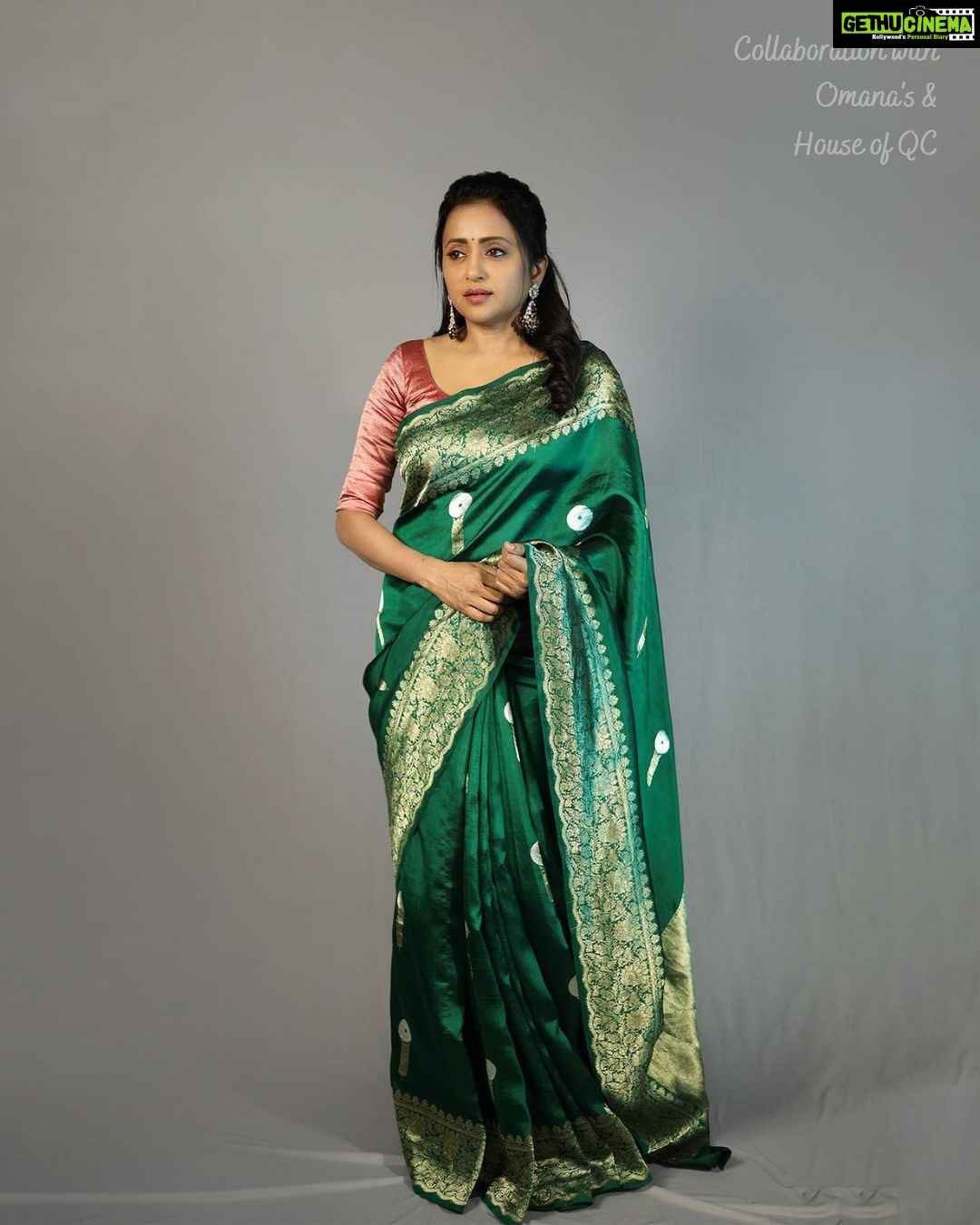 Suma Kanakala Instagram - శ్రీ రామ నవమి శుభాకాంక్షలు 🙏 Styled by @shravyavarma Assisted by @ushacherukuri_ Collaboration with Outfit @omanas_clothing Jewellery @houseofqc Makeup @madhu_derangula Hair @malla_reddy_hairstylist Photography @swipeupproductions #sumakanakala #suma #anchorsumakanakala #saree #festive