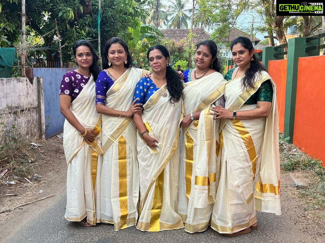Suma Kanakala Instagram - Family time 🥰🥰🥰