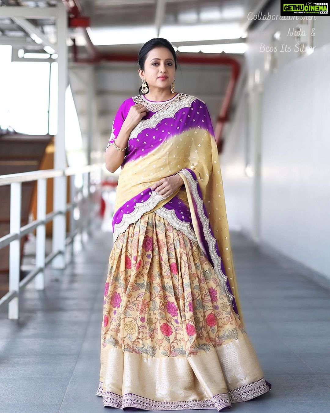 Suma Kanakala Instagram - π Styled by @shravyavarma Assisted by @ushacherukuri_ Collaboration with Outfit @nida_hyd Jewellery @bcos_its_silver Makeup @madhu_derangula Hair @malla_reddy_hairstylist Photography @swipeupproductions #sumakanakala #suma #anchorsuma #anchorsumakanakala #sumaadda