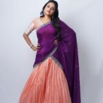 Suma Kanakala Instagram - Don’t wait for the weekend to enjoy life; find joy in every day 💜 Styled by @stylebyannapurna Assisted by @i.deekshasetti Collaboration with Outfit @varahi_artstudio Jewellery @shopriyaaofficial Bangles @aditi_collection Makeup @emraanartistry Hair @thrinath_nambara_ Photography @valmikiramuphotography #sumakanakala #suma #anchorsuma #anchorsumakanakala #sumaadda #saturdayvibes #saturday