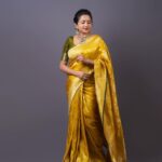 Suma Kanakala Instagram - Wish you all a Happy and Safe Diwali...May the divine light of Diwali brings you peace and happiness 🪔 Styled by @stylebyannapurna Collaboration with Outfit @houseofmudrika Jewellery @alluringaccessories.a2 Hair @koduruamarnath Photography @valmikiramuphotography #sumakanakala #suma #anchorsuma #anchorsumakanakala #kanakalasuma #festive #diwali #deepavali