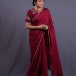 Suma Kanakala Instagram - In the midst of challenges; find your strength! Styled by @stylebyannapurna Collaboration with Outfit @tejaswinireddy_couture Jewellery @alluringaccessories.a2 Hair @koduruamarnath Photography @valmikiramuphotography #sumakanakala #suma #anchorsuma #anchorsumakanakala #friyay