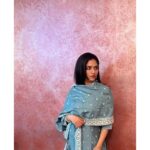 Sunaina Instagram - Felt beautiful , felt elegant…. Like a WOW !!! but Might delete it later. HAPPY DIWALI my sweetest people celebrating ✨