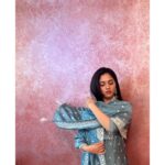 Sunaina Instagram - Felt beautiful , felt elegant…. Like a WOW !!! but Might delete it later. HAPPY DIWALI my sweetest people celebrating ✨