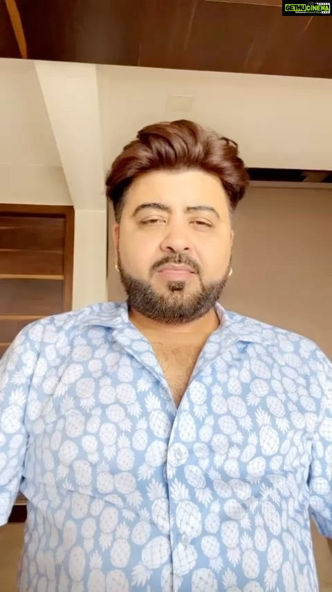 Sunny Arya Instagram - दीपावली की हार्दिक शुभकामनाएं आप सभी लोगों को साथियों दिवाली तो हम लोग हर साल बनाते हैं आइए इस दिवाली कुछ हम अलग करते हैं जैसे कि हम लोग दिवाली पर मां लक्ष्मी को प्रसन्न करने हेतु दीपक जलते हैं ऑफिस घर जहां भी हम वास करते हैं ताकि अंधकार से प्रकाश का वास हो और हर एक के जीवन में प्रकाश की तरह चमकता रहे साथियों आप सभी लोग जानते हैं की इन बेजुबानों प्राणियों जो की फुटपाथ मैं दरबदर इधर-उधर भटकते रहते हैं और इन बेजुबानों को दीपक की रोशनी देखकर खुशियों का आस लगी रहती है क्यों ना हम इन बेजुबानों के जीवन में अंधकार से खुशियों उजाला भर दे, मैं स्वयं एक दीपक इन बेजुबानों के नाम करना चाहूंगा एक दीपक का नखरा 501 रुपए है इन एक दीपक से बेजुबान प्राणियों का भोजन पानी का बंदोबस्त हो जाएगा तो साथियों आईए ज्यादा से ज्यादा दीपक जलाकर इन बेजुबान प्राणियों के जीवन में खुशियां लाएं और मां लक्ष्मी के प्रसन्न से आपके घर में धन की वर्षा होती रहे•• धन्यवाद ●1800-123-1137 ●*Google pay/phonepe/paytm- 8282827393Cheque payment* Cheque issued in favor of Sherry and Diya Foundation. Online Payment *Sherry and Diya Foundation (Within India in Indian Rupees)* *Account Number: 319802010822307* IFSC Code : UBIN0531987 Bank Name: Union Bank of India Branch : Zaveri Bazar, Mumbai – 400003