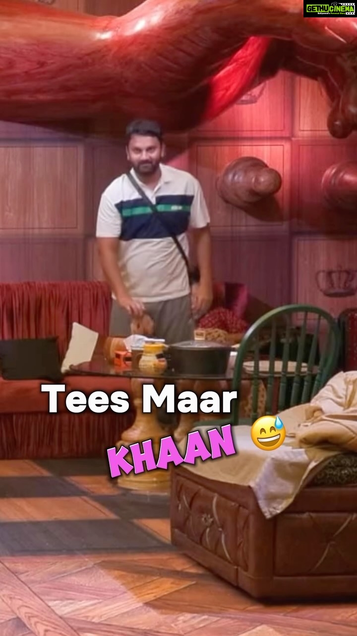 Sunny Arya Instagram - Tees Maar kha 😛 #Tehelkaprank #SunnyArya #TehelkaBhai #biggboss17 #jiocinema #biggboss #bb17