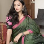 Surabhi Santosh Instagram - The kind of beauty I want is the hard to get kind, the one that comes from within- strength, courage and dignity ✨❣️ Photographer- @anandu._ps Saree and Blouse- @labeldesiromance Jewellery - @labeldesiromance Styling- @kavithasantosh29 #Oomph #SexyinSaree #CottonSaree #Greensaree #Sareetrends #sareein2023 #weddinginspo #indianweddingoutfits #sareeoutfitideas #sareedraping #sareeandblouse #sareeblousedesigns #embroideredblouse #contrastblouse