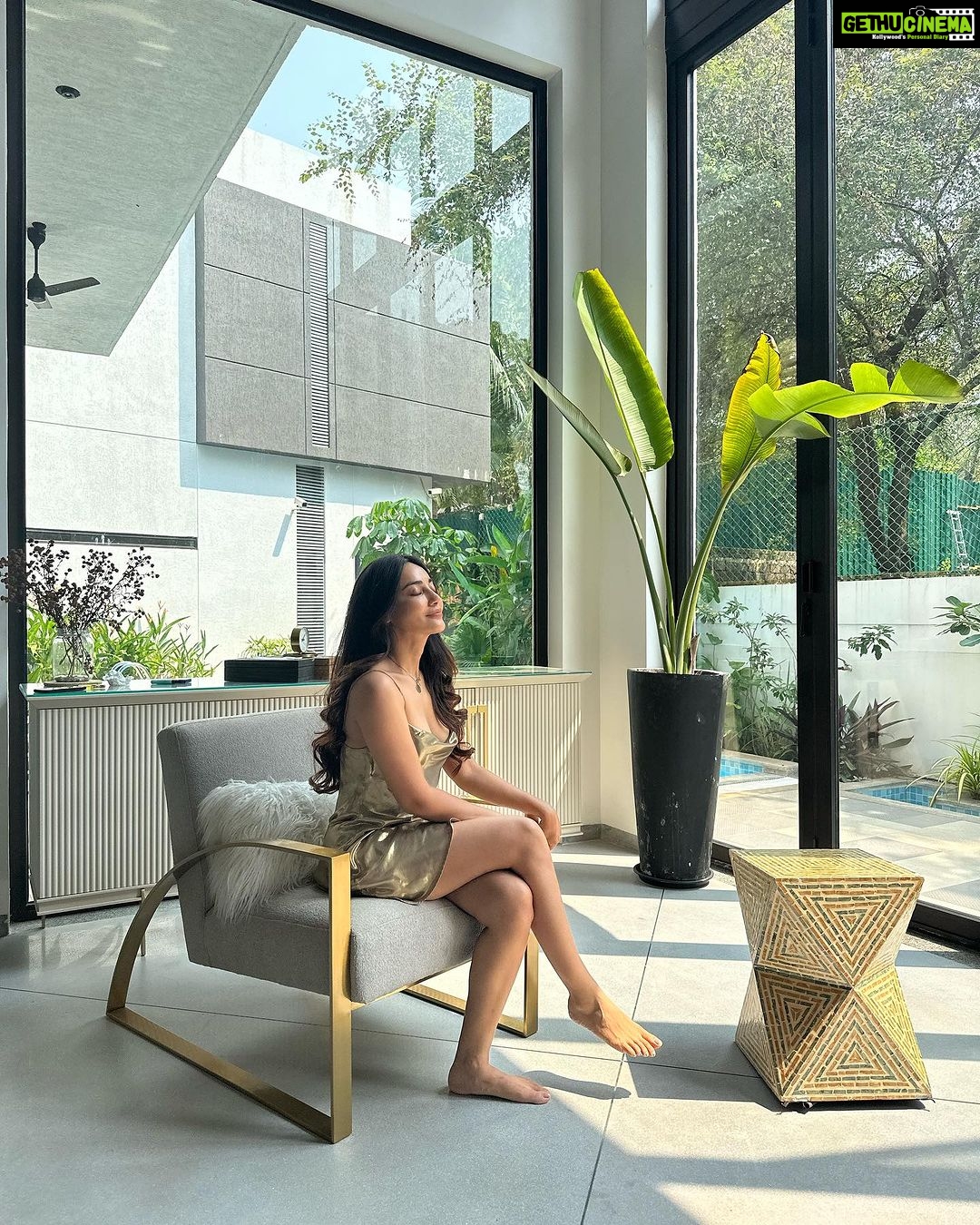Surbhi Jyoti Instagram - Good vibes only.... . . . . . . . . @avisahomesgoa @thechartermgt
