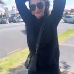 Sureka Instagram - #New Zealand vibes🍹🖤🖤