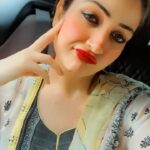 Surilie Gautam Instagram - 🤷🏻‍♀️