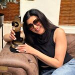 Sushmita Sen Instagram – What a wonderful beginning to #birthdaymonth 😁👊🤗❤️💃🏻

Thank you @talentrackofficial for appreciating #taali love the #award 🙏

Congratulations #teamtaali this makes it two awards back to back!!!😀🥳💃🏻 #blessed

There could’ve been no one better than you @viacom18 to receive this honour on my behalf…one of the best teams I’ve had the pleasure to work with!!! 🤗❤️👊 Thank you for #Taali 😊💃🏻

I love you guys!!! #happiness #gratitude #duggadugga 🥰🙏💃🏻

#ottstaroftheyearaward #taali @ravijadhavofficial @shreegaurisawant  #teamtaali ❤️👏