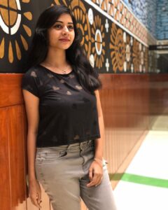 Suza Kumar Instagram - Owning yourself is the best thing u can do for you ❤️
Above all those “but ,if nd others opinion”✌🏼
 Itz just you vs you in the end ! 🖤
.
#youmatter #livelovelaugh #youvsyou #ownyourlife #onelife #livethelifeyoulove 🖤✨
