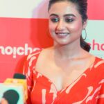 Swastika Dutta Instagram – Biggest OTT new slate announcement event!! 
@hoichoi.tv Season 7 Night,are you ready for the binge? Watch out for the amazing contents 😉❤️‍🔥🎬

#HoichoiSeason7 #announcementevent #bangaliyanalook #ottplatform #glamlook #eventlook #actress #swastikadutta #reelsindia #instafashion #instagood #instareels

 
Wearing beautiful @rabhisek @bohurupi_santiniketan collection 😍

Makeup & Hair-do by @baban.islam.54 🤗

Videography & Edit by @sahil_paswan_2646_ 🥰