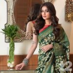 Swastika Dutta Instagram - “Kantha” is one of the oldest forms of embroidery in eastern India,especially West Bengal. Thoroughly enjoyed shooting for the “Concept Kantha” with our Very Own @t2telegraph 💙 Makeup & Hair-do by @abhijitpl2 @sanandalaha ❤️ Concept by @priyankaroy.11 ❤️ Photography @pabsclick 🤗 Today’s #t2Telegraph