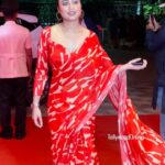 Swastika Dutta Instagram - Ye laal rang...@swastika023 spreading red vibes at the red carpet of #HoichoiSeason7 ❤️