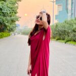Swastika Dutta Instagram - Opacoraphile,sunset lovers 🫶🏻🌅🧿 #nevergotoolongwithoutwatchingasunset❣️ #sunsetsgram #instagramupload #clicked #photography #casuallook #sunsetlook☀️