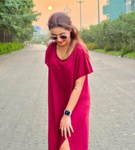 Swastika Dutta Instagram - Opacoraphile,sunset lovers 🫶🏻🌅🧿

#nevergotoolongwithoutwatchingasunset❣️ #sunsetsgram #instagramupload #clicked #photography #casuallook #sunsetlook☀️