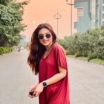 Swastika Dutta Instagram - Opacoraphile,sunset lovers 🫶🏻🌅🧿 #nevergotoolongwithoutwatchingasunset❣️ #sunsetsgram #instagramupload #clicked #photography #casuallook #sunsetlook☀️
