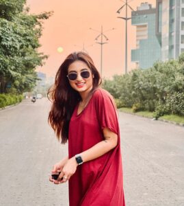 Swastika Dutta Instagram - Opacoraphile,sunset lovers 🫶🏻🌅🧿 #nevergotoolongwithoutwatchingasunset❣️ #sunsetsgram #instagramupload #clicked #photography #casuallook #sunsetlook☀️