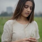 Swastika Dutta Instagram – You are healing a heart you did not break ! 

-me

By @ami_baundule 🤍

#songshealme #songoftheday #escape🌿