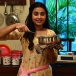 Swastika Dutta Instagram – Love what you Do
Do what you Love 💛

When you enjoy going to work,When you Love your character,When you Love your Team,When you Love your show..it automatically brings you result.. 😇😍💛

💛- “ঝিলমিল-uncut”

#afternoonslot #megaserial #tomarkholahaowa #toppingtheTRPcharts #slotleader #jhilmil #ventriloquist #youngestmotherinlaw #tollywood #actress #swastikadutta