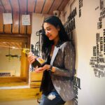 Swastika Dutta Instagram – The most versatile actor 💛
Thank You #Telly Adda you guys are our biggest social media support! It feels really good when Fans,Wellwishers,Viewers appreciate your work this much. Viewers choice. 

Will keep entertaining my audience,will stay dedicated and will keep performing for You All 😇
Television ❤️

#socialmediafanpageaward #audience #viewerschoice #versatileactor #television