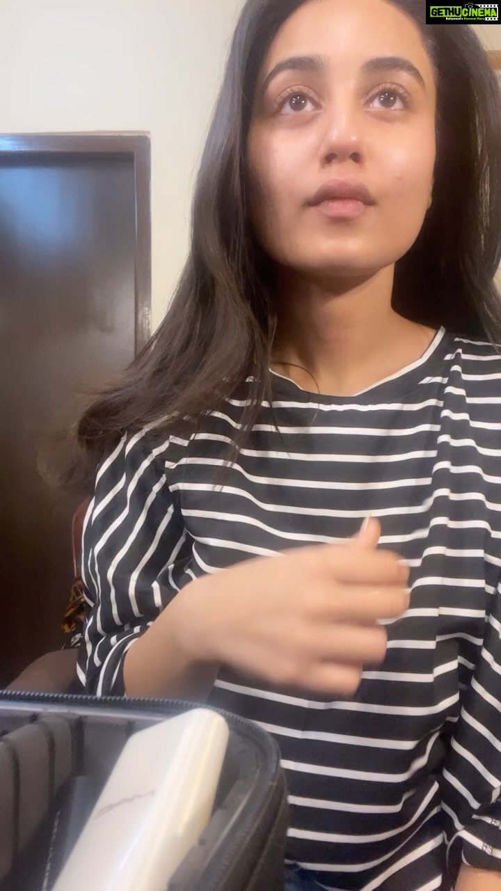 Swastika Dutta Instagram - that’s the weekend start off song 😉😎 #manvakemanungi😎 #friday #vibe #songoftheday #instamusic #instaupload #raftaar😍 #instareels #instaupload #morningthings #letsstarttheweekend #justvibeing⭐️